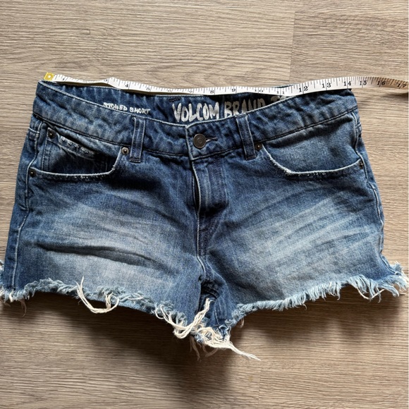 2/$30, 4/$50 Volcom Stoned Shorts, Size 3 NWOT - Picture 5 of 7
